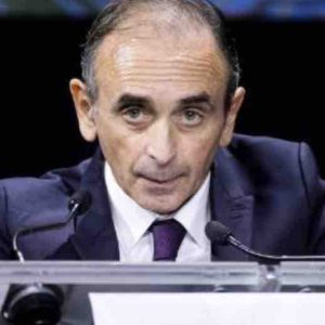 Le procès d’Eric Zemmour, accusé de «provocation à la haine», renvoyé au 13 mai