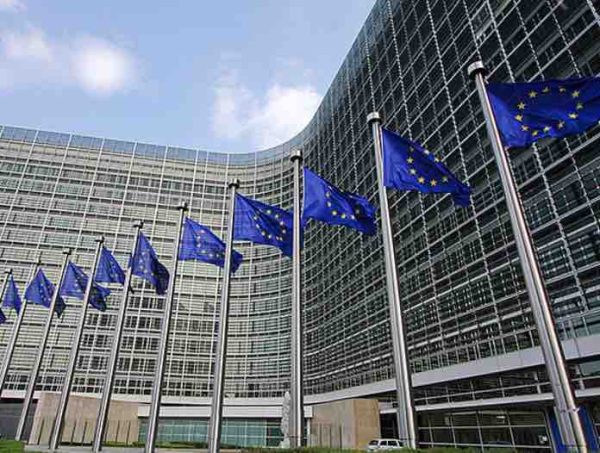Intelligence artificielle : l’UE a dévoilé mercredi son plan de bataille
