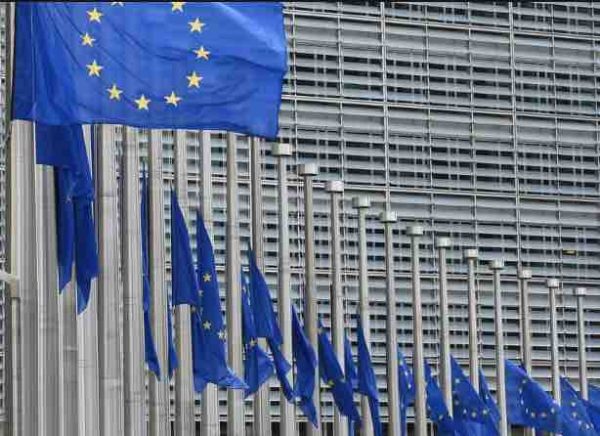 Intelligence artificielle: l’UE lancera mercredi un grand débat