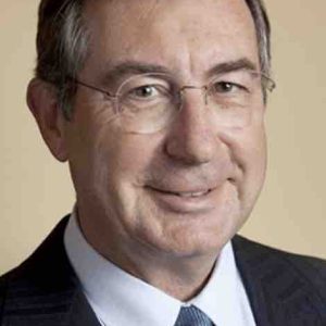 Coronavirus: Martin Bouygues, DG du géant français du BTP et des télécoms, renonce à un quart de sa rémunération
