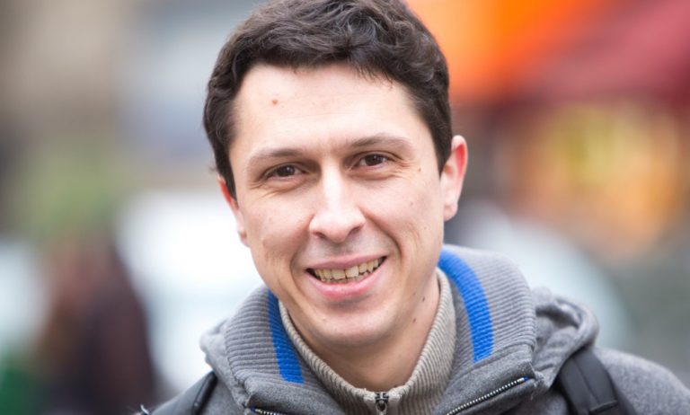 N. HERVE (INA) : «BFMTV n’a pas hésité à prononcer «chloroquine» jusqu’à 35 fois par heure»