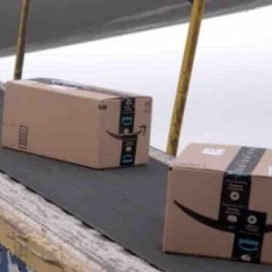 USA: des employés des entrepôts Amazon de nouveau en grève pour une meilleure protection face au Covid-19