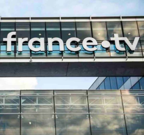 France Télévisions anticipe une chute de ses recettes publicitaires et une baisse de son résultat d’exploitation dans le rouge