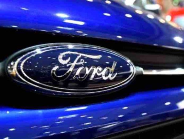 Haine sur les réseaux sociaux: le constructeur automobile américain Ford rejoint le boycott publicitaire