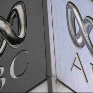 Le groupe audiovisuel public australien ABC supprime 250 emplois en raison de la baisse de la dotation de l’Etat