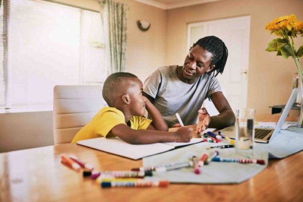 Le ministère éthiopien de l’Education s’associe à l’UNICEF, Save the Children et SES pour diffuser des contenus éducatifs sur la plateforme TV Ethiosat
