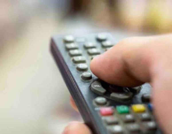 Les chaînes d’information grandes gagnantes d’une année marquée par une hausse du temps passé devant le petit écran
