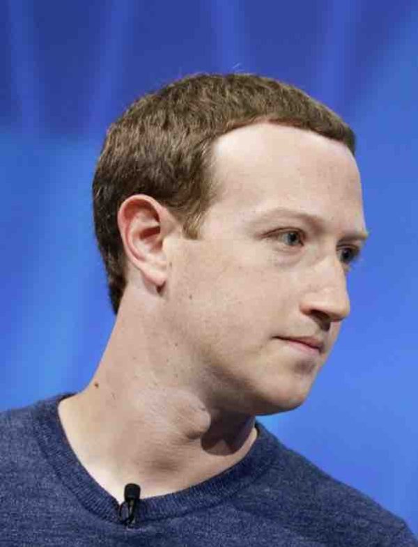 Zuckerberg/ Musk: une bataille d’ego dont le PDG de Meta semble tirer avantage