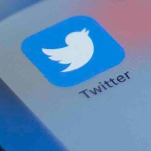 Twitter veut inciter ses utilisateurs à bien réfléchir avant de retweeter des contenus