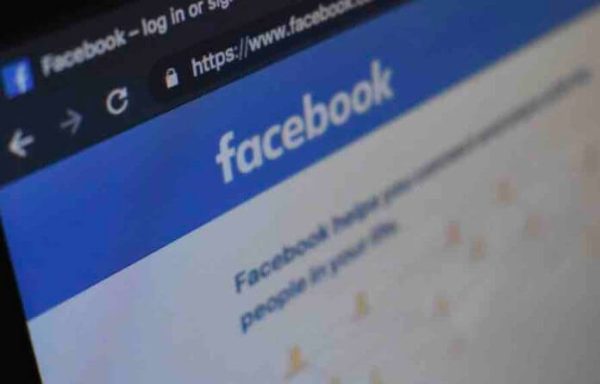 Racisme et désinformation: Facebook fait le ménage