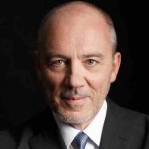 5G: «La France a pris un peu de retard», déclare le PDG d’Orange Stéphane Richard