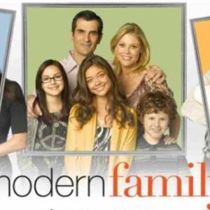 NRJ 12 : la sitcom américaine «Modern Family» débarque le 26 septembre à 21h05
