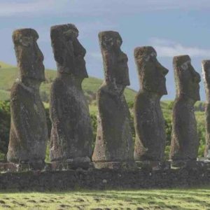 RMC Découverte : la série documentaire inédite «Anciens bâtisseurs : l’île de Pâques» dès le vendredi 16 octobre à 21h05