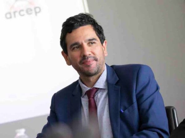«Nous pensons qu’il n’y a pas de raison de stopper la 5G en elle-même», déclare Sébastien Soriano, le président de l’Arcep