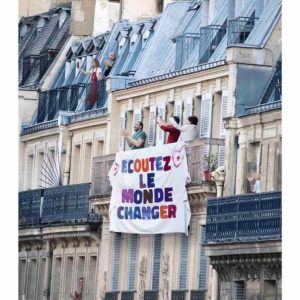 «Écoutez le monde changer» : Europe 1 repart en campagne avec Romance