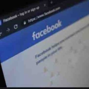 Facebook va désormais supprimer tous les  contenus «niant ou déformant» l’Holocauste