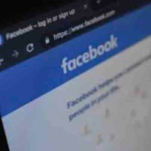 Désinformation: le réseau social Facebook «fait partie du problème», selon la cheffe des démocrates au Congrès américain