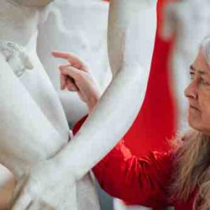 HISTOIRE TV : la série documentaire inédite «Tous nus avec Mary Beard» lundi 7 décembre dès 20h50