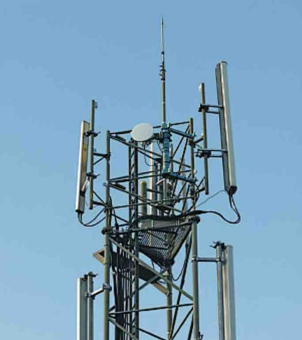 L’impatience des villages privés de téléphonie mobile