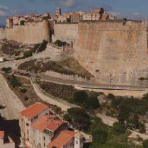 RMC Découverte : le documentaire inédit «Bonifacio, la forteresse des extrêmes» mercredi 17 mars à 21h05