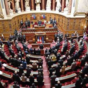 «Sécurité globale»: les sénateurs bataillent âprement sur l’utilisation des images