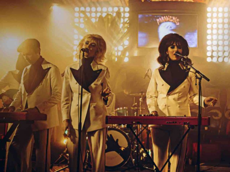 ARTE : La Femme fait sa Release Party à l’occasion de la sortie de l’album «Paradigmes», mardi 06 avril à 21h00 en Facebook Premiere, YouTube Premiere et sur arteconcert.com