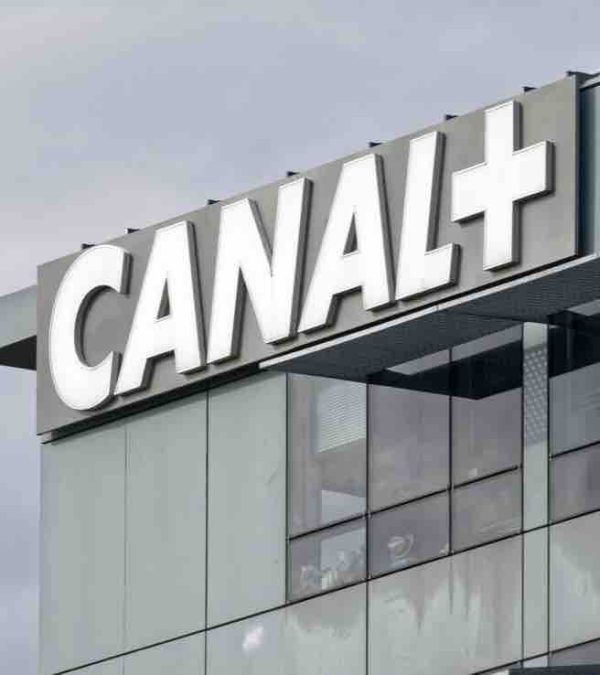 Canal+ accusée d’avoir censuré un documentaire sur le sexisme dans le journalisme sportif pour protéger Pierre Ménès
