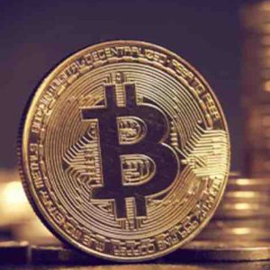 La personnalité des réseaux sociaux Jay Mazini inculpé de transaction financière frauduleuse, liée à une arnaque présumée à la cryptomonnaie bitcoin