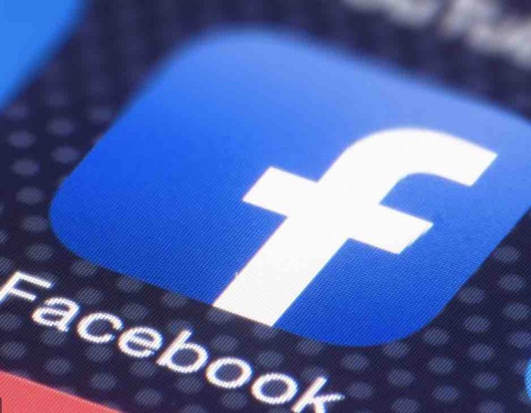 Le patron de Facebook Mark Zuckerberg propose une réforme de la loi sur la responsabilité des plateformes