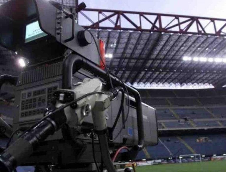 L’attribution des droits TV des 3 prochaines saisons divise toujours le football italien