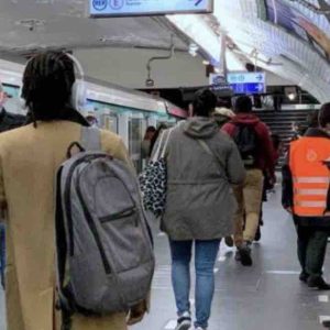 Port du masque dans les transports: les images collectées pour évaluer le taux de port du masque dans le cadre de la pandémie doivent être anonymisées