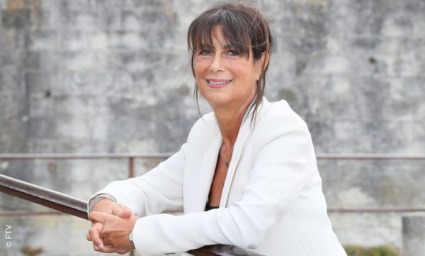 A. HOLMES (France Télévisions) : «Nous cherchons des séries qui nous plongent dans des univers singuliers»