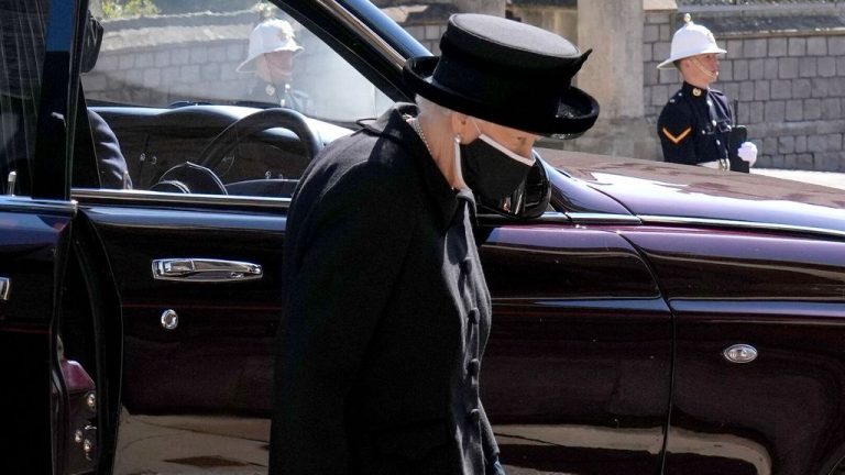 Les obsèques du prince Philip, époux de la reine Elizabeth II, samedi au château de Windsor, regardées par plus de 13 millions de téléspectateurs au Royaume-Uni