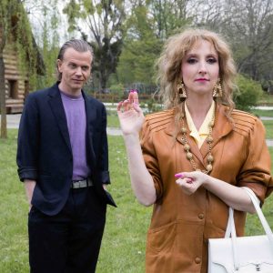 CANAL+ : la fiction parodique «La vengeance au triple galop» en tournage avec Audrey Lamy et Alex Lutz