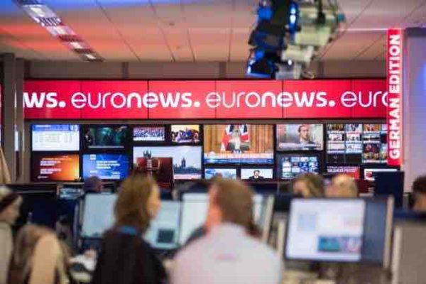 Euronews signe un partenariat global avec Pluto TV