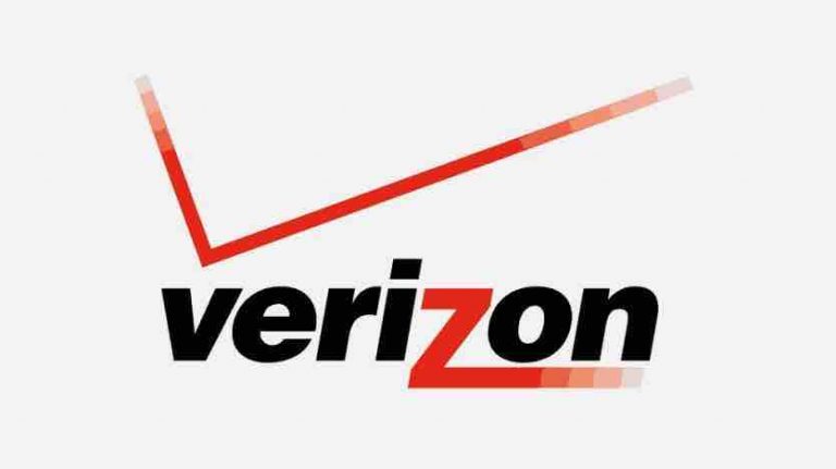 Le géant américain des télécoms Verizon vend à Apollo sa division médias, dont AOL et Yahoo