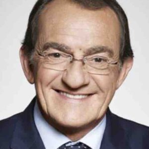 L’ancien présentateur phare du journal de 13 heures Jean-Pierre Pernaut lance son bimestriel sur les régions