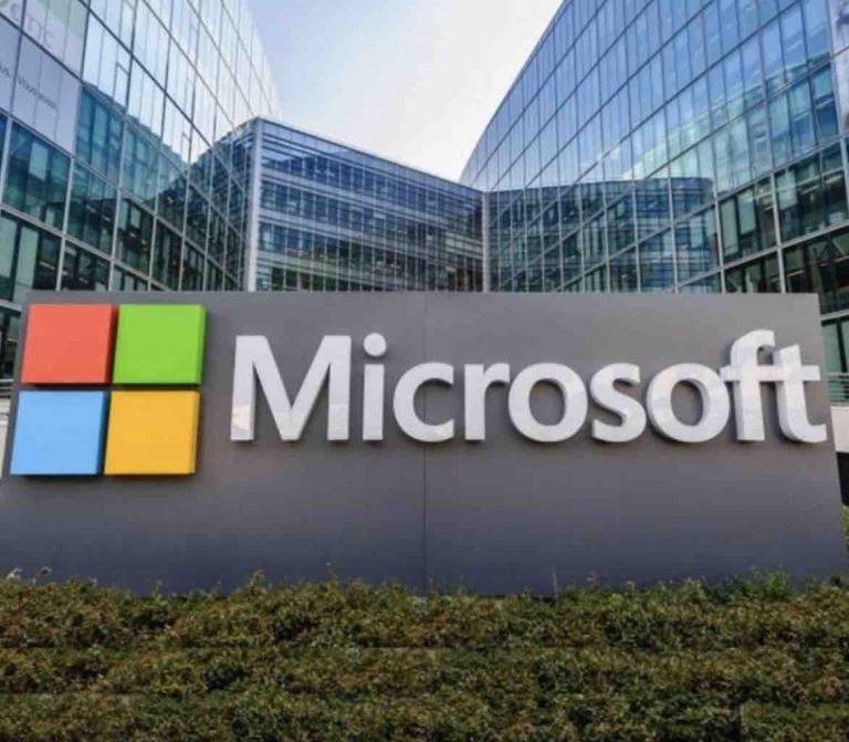 Microsoft dévoile au salon du jeu vidéo E3 une palette de produits qui renforce son offre sur Xbox