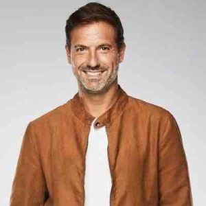 Le présentateur Grégory Ascher succèdera sur la chaîne L’Equipe à Estelle Denis en partance pour RMC