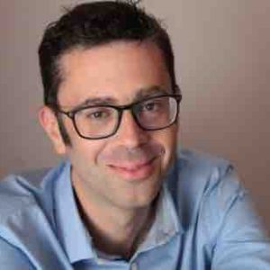Europe 1 : l’économiste Nicolas Bouzou rejoint la matinale d’Europe 1 présentée par Dimitri Pavlenko