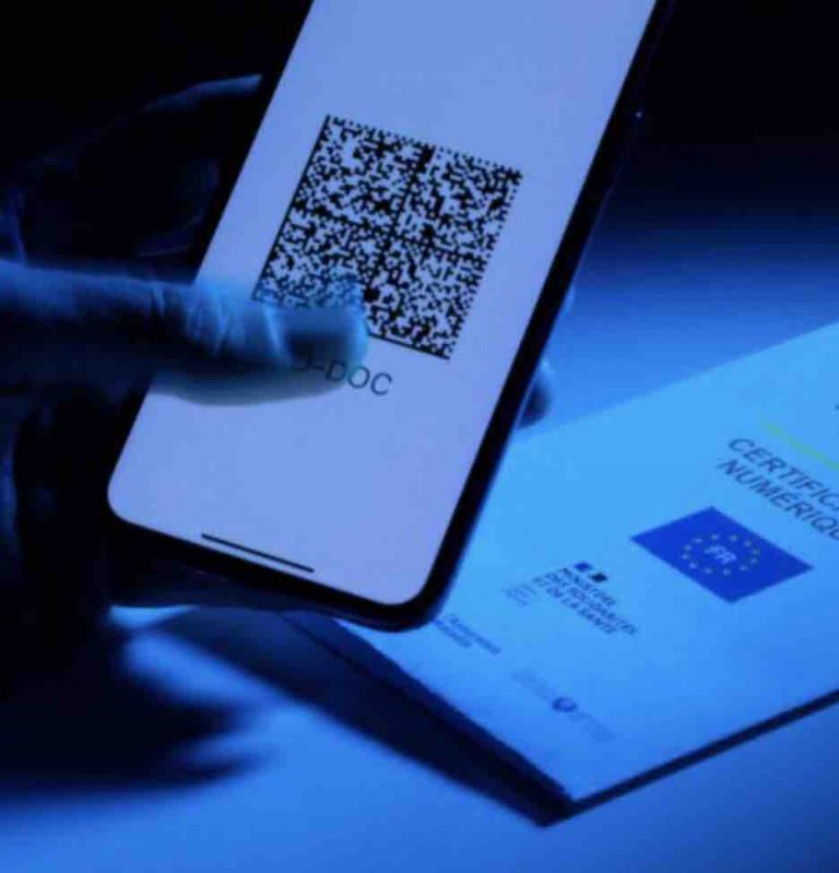 Twitter : le jeune homme qui avait menacé de mort l’ancienne DRH de «Charlie Hebdo» condamné à 50 jours-amendes