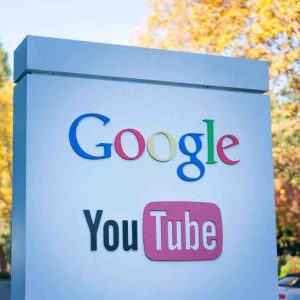 Google et YouTube durcissent leur règlement contre la désinformation sur le réchauffement climatique