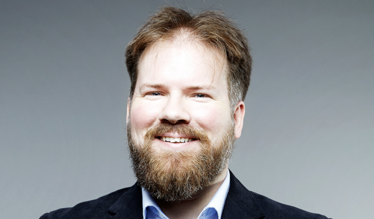 P. HENEGHAN (Snapchat) : «Snapchat compte en France 6 millions d’utilisateurs actifs quotidiens âgés de 35 ans et plus»