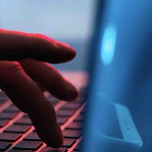 Singapour: le Parlement vote une loi encadrant strictement l’internet et les réseaux sociaux