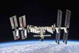 Une actrice et un réalisateur russes à bord de l’ISS pour signer le premier film en orbite
