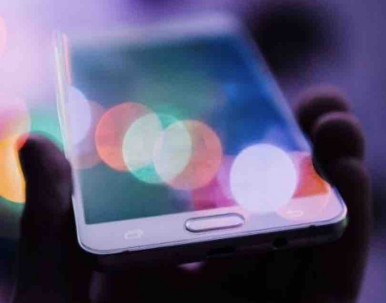 Emploi: un cours du soir pour un nouvel avenir dans le numérique