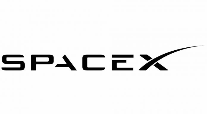 Ukraine : Zelensky déplore des restrictions du réseau satellitaire de SpaceX sur le front