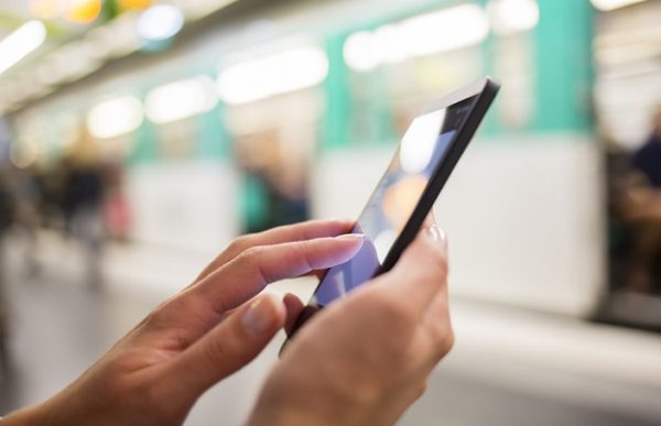 La qualité de service de l’Internet mobile connait une nette progression en France