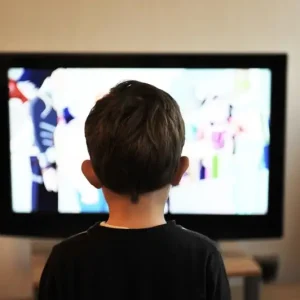 Les députés lancent une campagne numérique contre la surexposition des enfants aux écans