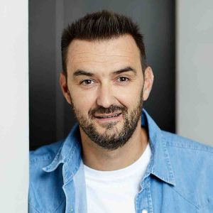Cyril Lignac, star de la nouvelle campagne de Noël de Smartbox sur les chaînes du groupe M6
